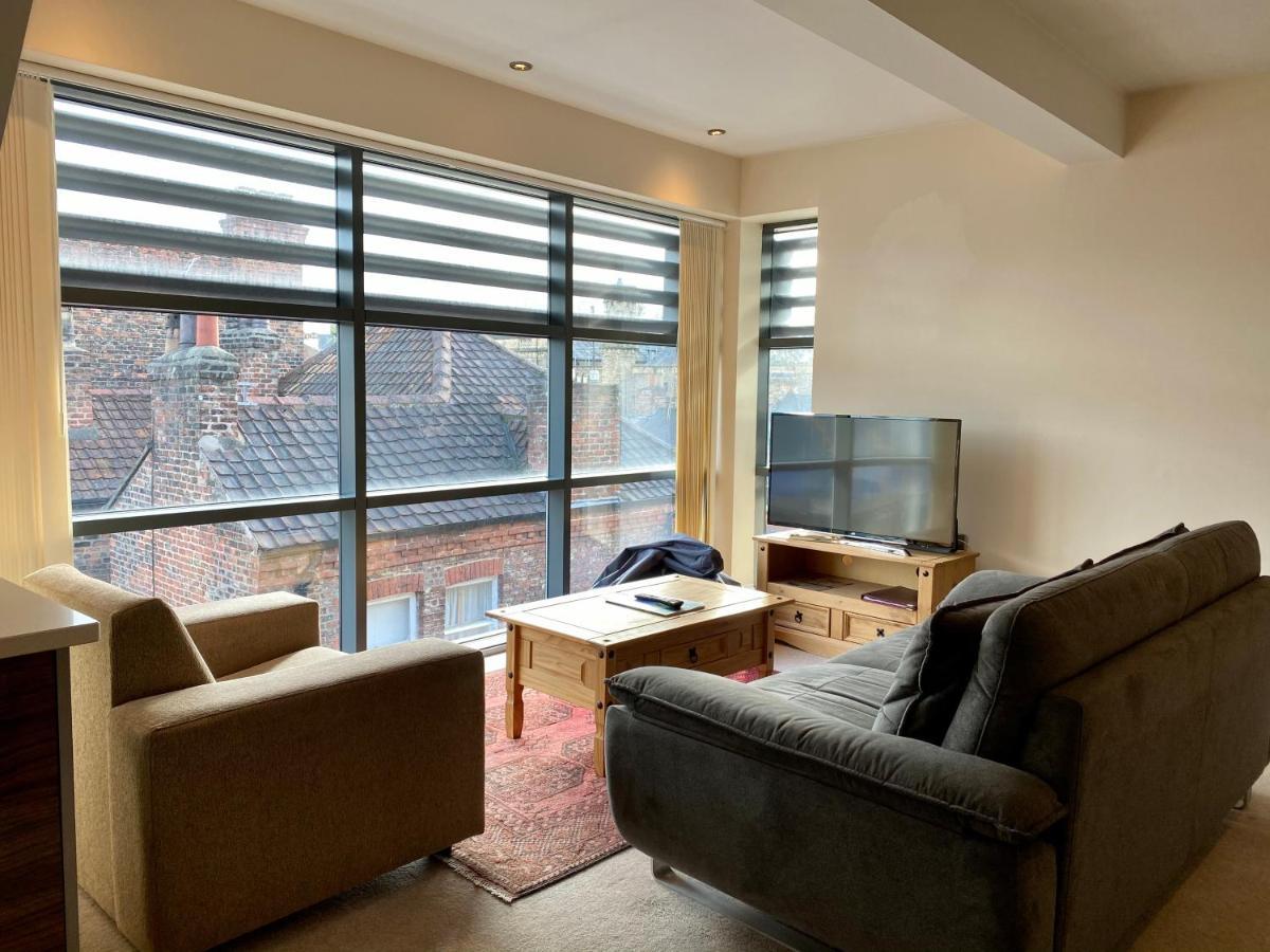 Churchill Two Bedroom Apartments With Free Parking And The Minster View York Eksteriør billede
